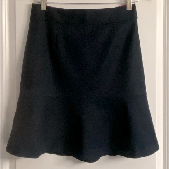 Banana republic midi skirt. - Picture 2 of 5